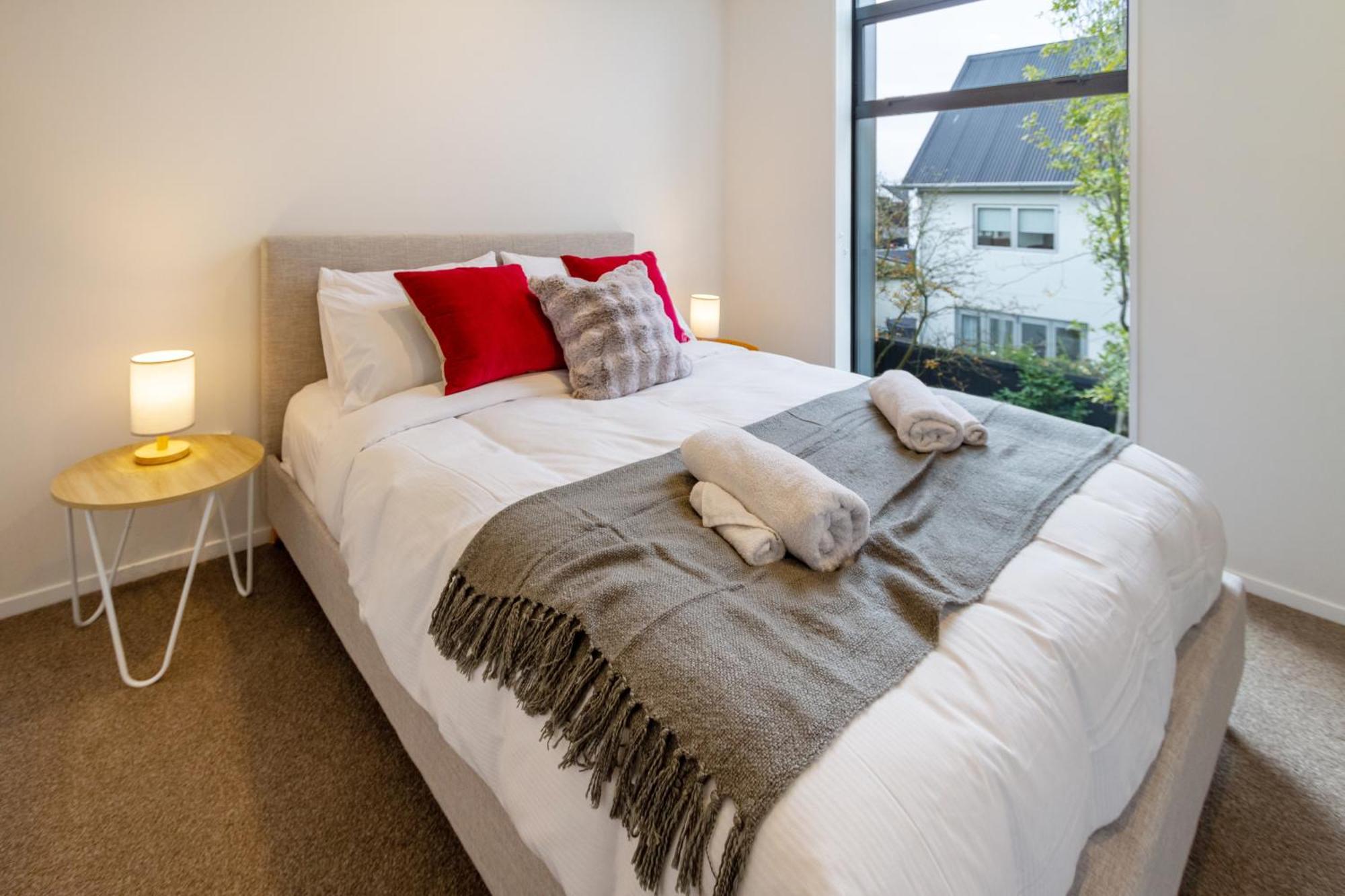 Stylish 3 Bedroom Home In Prime City With Garage Christchurch Zewnętrze zdjęcie